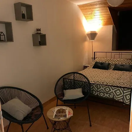 Ferienwohnung Accueil Chaleureux Crannes-en-Champagne Exterior foto